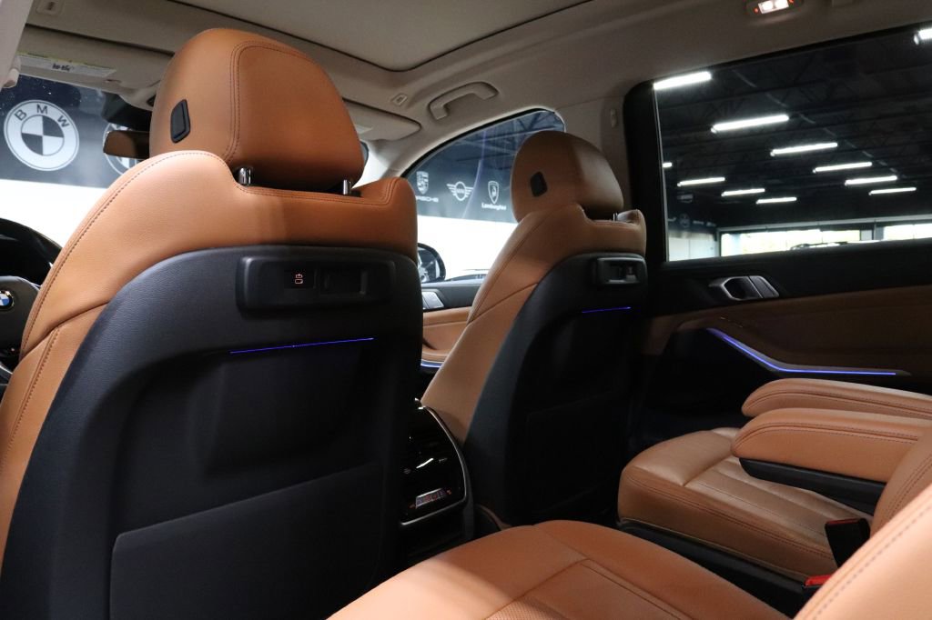 Used 2022 BMW X7 xDrive40i w/ Premium Package image 21