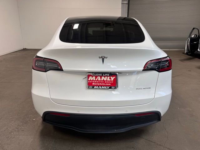 Used 2022 Tesla Model Y Long Range image 4