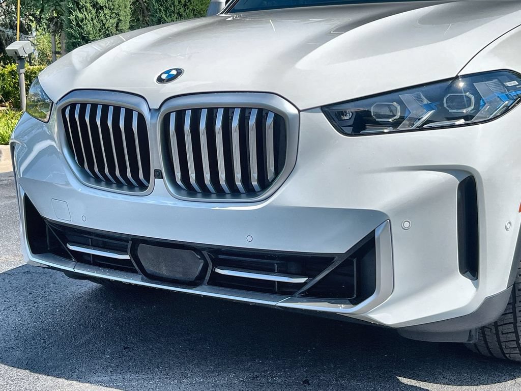 Used 2024 BMW X5 xDrive40i w/ Premium Package AWD/4WD image 9