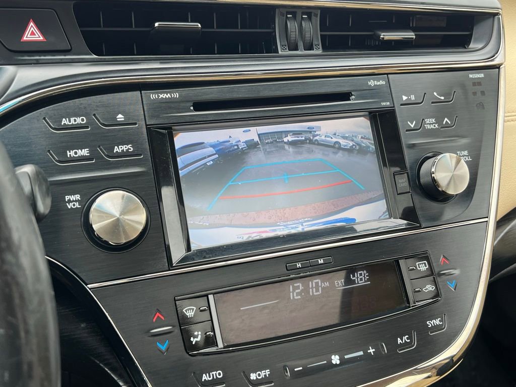 Used 2016 Toyota Avalon Touring image 25