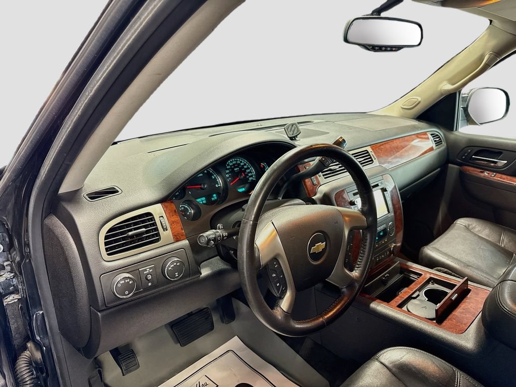 Used 2012 Chevrolet Tahoe LTZ AWD/4WD image 9