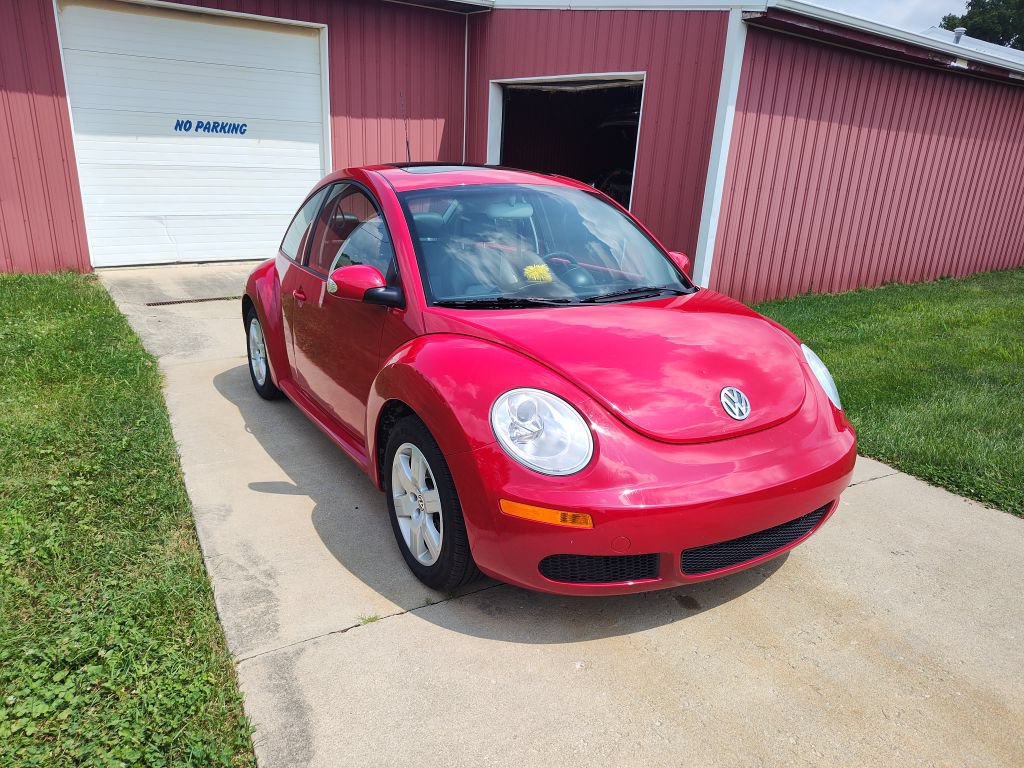 Used 2007 Volkswagen Beetle Coupe w/ Package 1 FWD image 4