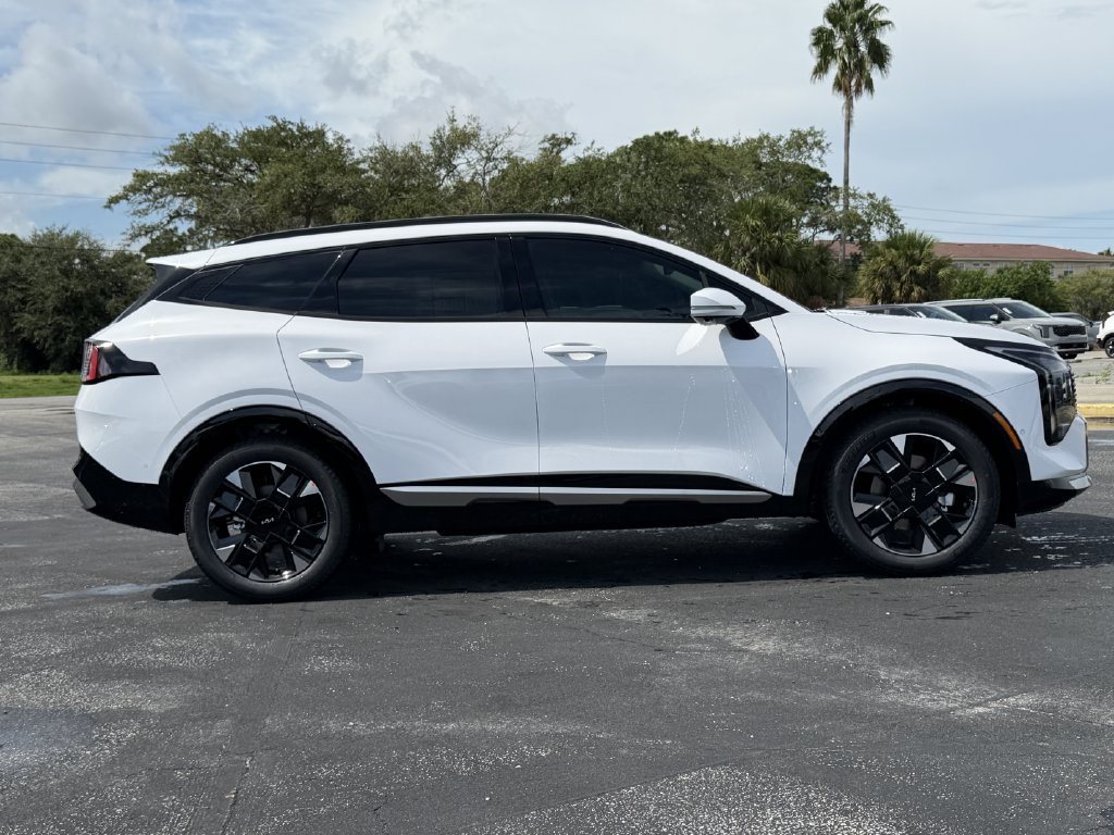 New 2027 Kia Sportage SX FWD image 3