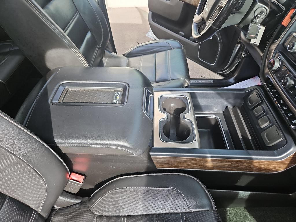 Used 2018 GMC Sierra 2500 Denali w/ Duramax Plus Package AWD/4WD image 27