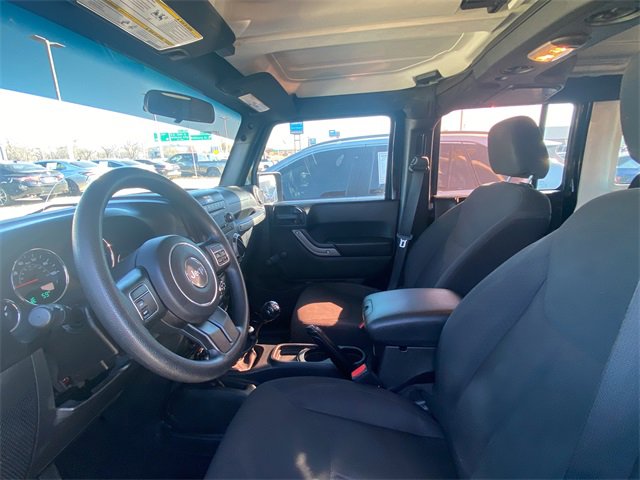 Used 2015 Jeep Wrangler Unlimited Sport image 19