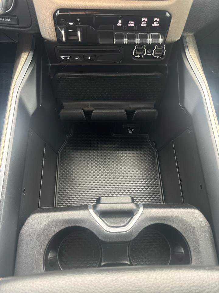 Used 2019 RAM 1500 Laramie AWD/4WD image 26