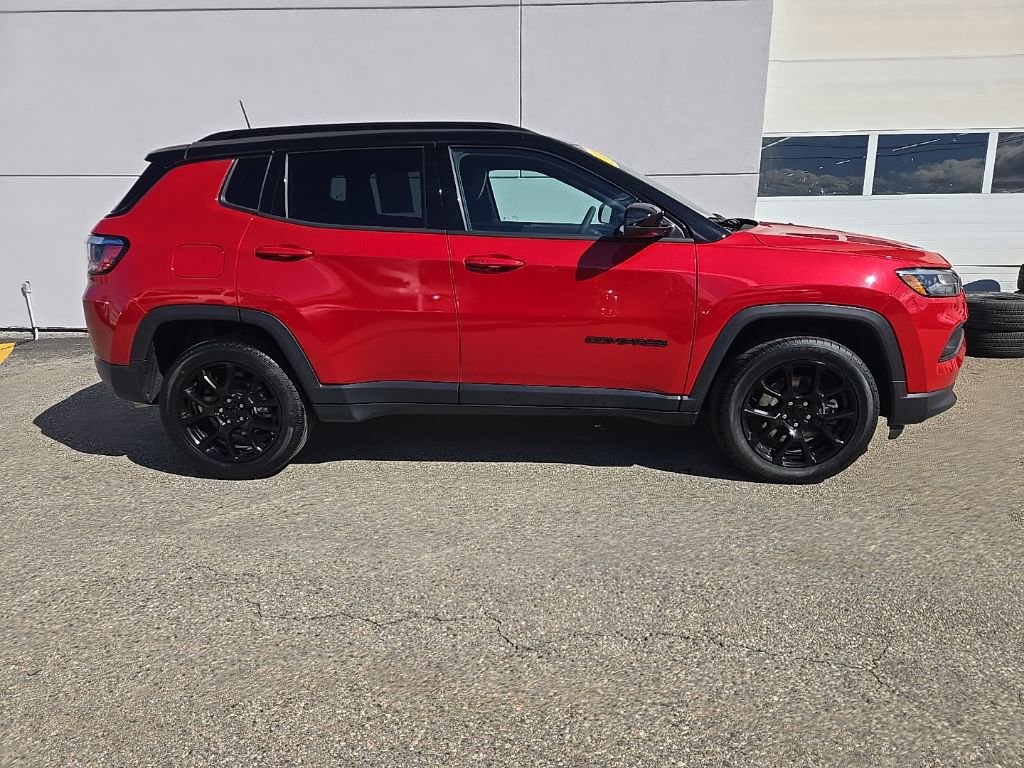 Used 2023 Jeep Compass Altitude w/ Convenience Group image 7