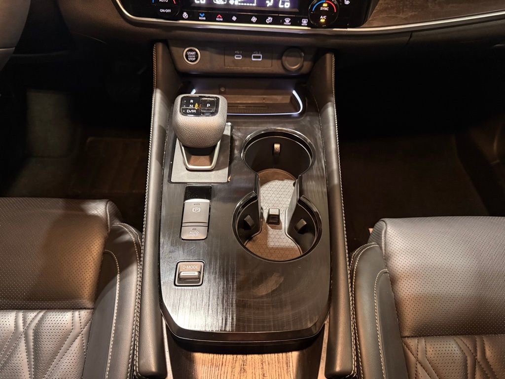 Used 2021 Nissan Rogue Platinum FWD image 29