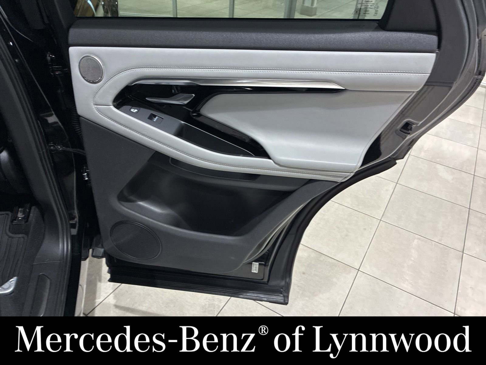 Used 2020 Land Rover Range Rover Evoque R-Dynamic HSE AWD/4WD image 24