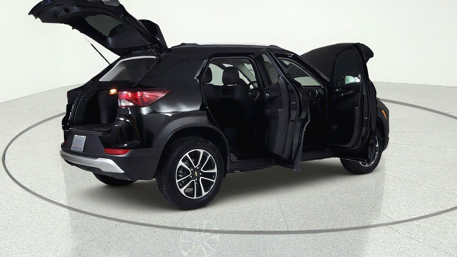 Used 2026 Chevrolet TrailBlazer LT AWD/4WD image 14