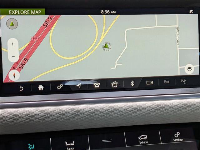 Used 2019 Land Rover Range Rover Velar R-Dynamic SE image 14