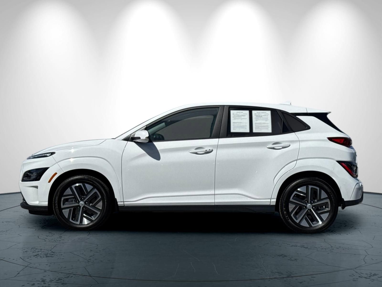 Used 2023 Hyundai Kona SE FWD image 7