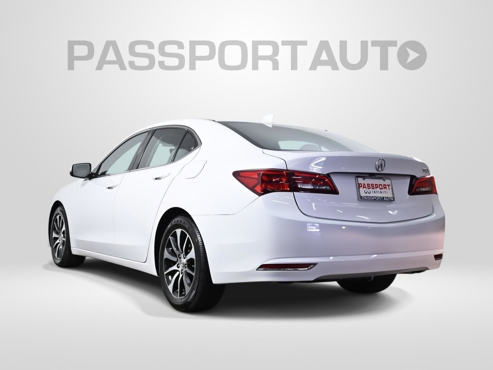 Used 2015 Acura TLX w/ Technology Package image 5