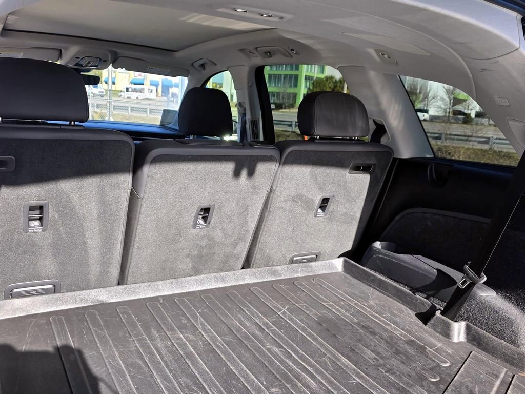 Used 2023 Audi Q7 3.0T Prestige image 30