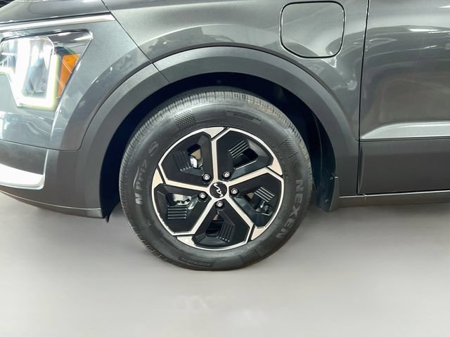 Used 2025 Kia Niro EX FWD image 31