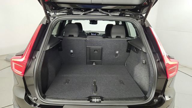 New 2026 Volvo XC40 B5 Ultra w/ Climate Package AWD/4WD image 41