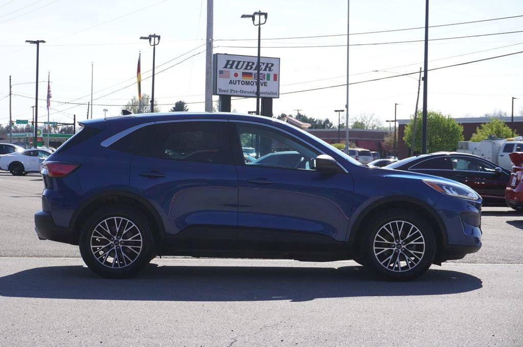 Used 2022 Ford Escape SE FWD image 8