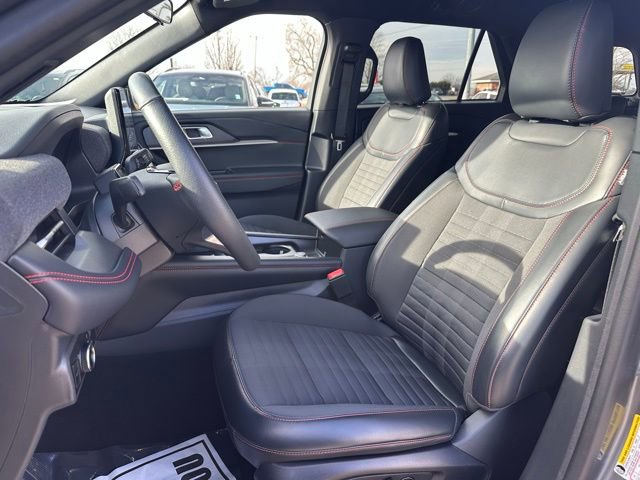 Used 2025 Ford Explorer ST-Line image 27