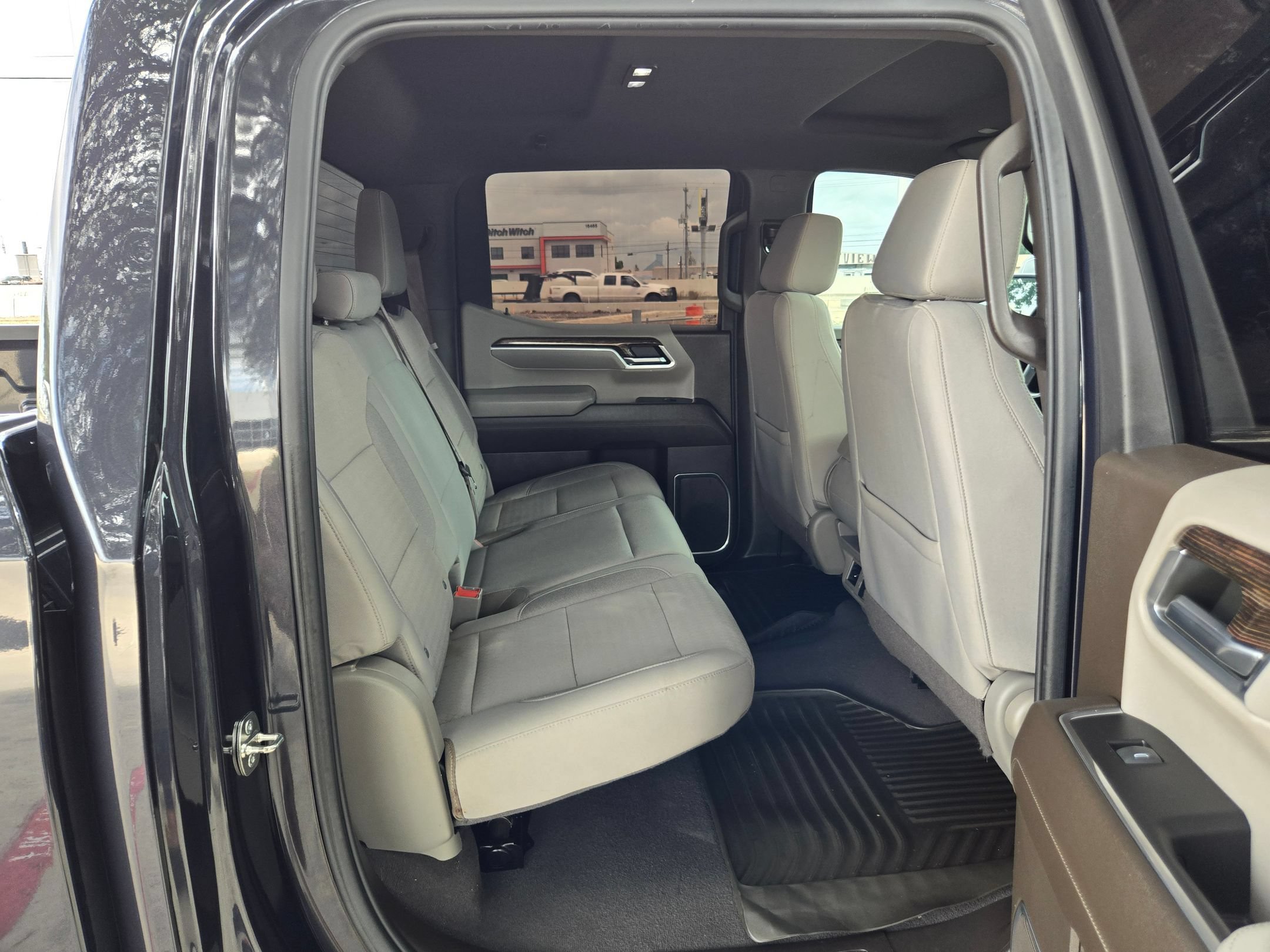 Certified 2023 GMC Sierra 1500 SLE RWD image 32