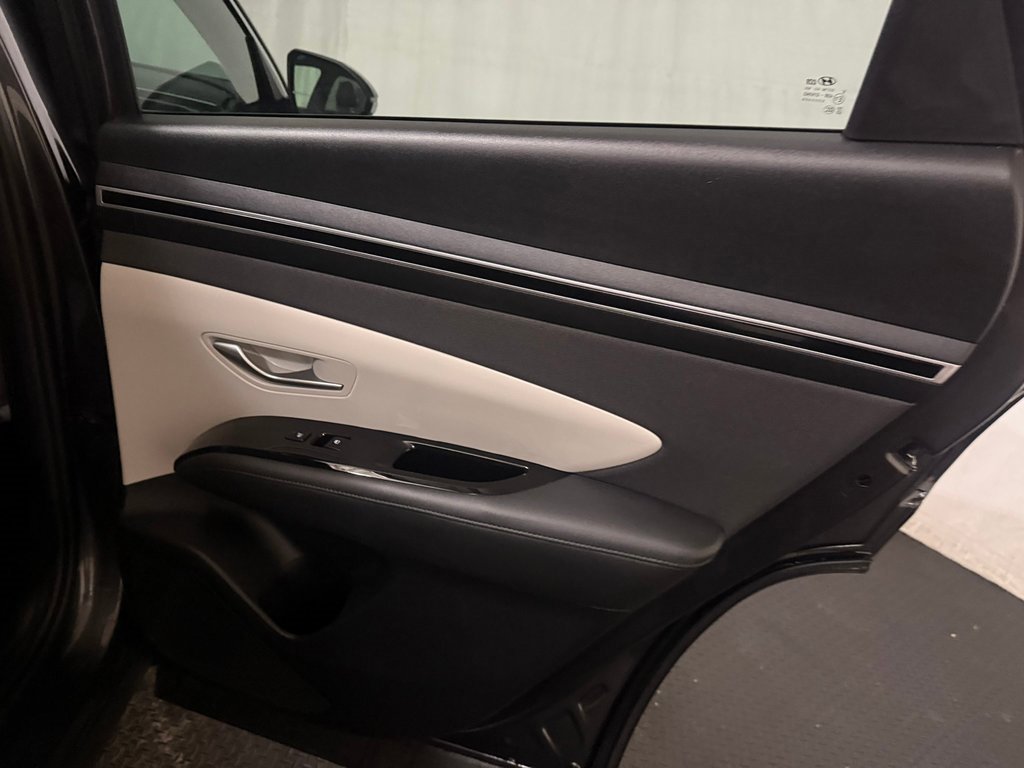 Used 2023 Hyundai Tucson Limited image 28