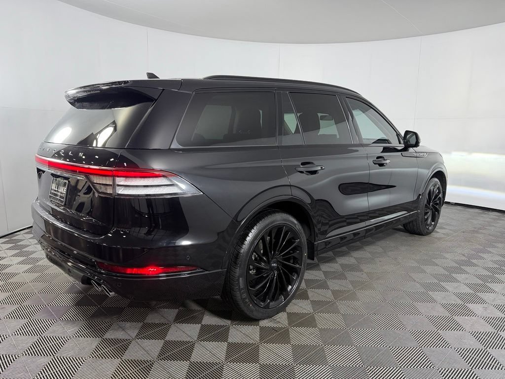 Used 2022 Lincoln Aviator Reserve w/ Equipment Group 201A AWD/4WD image 10