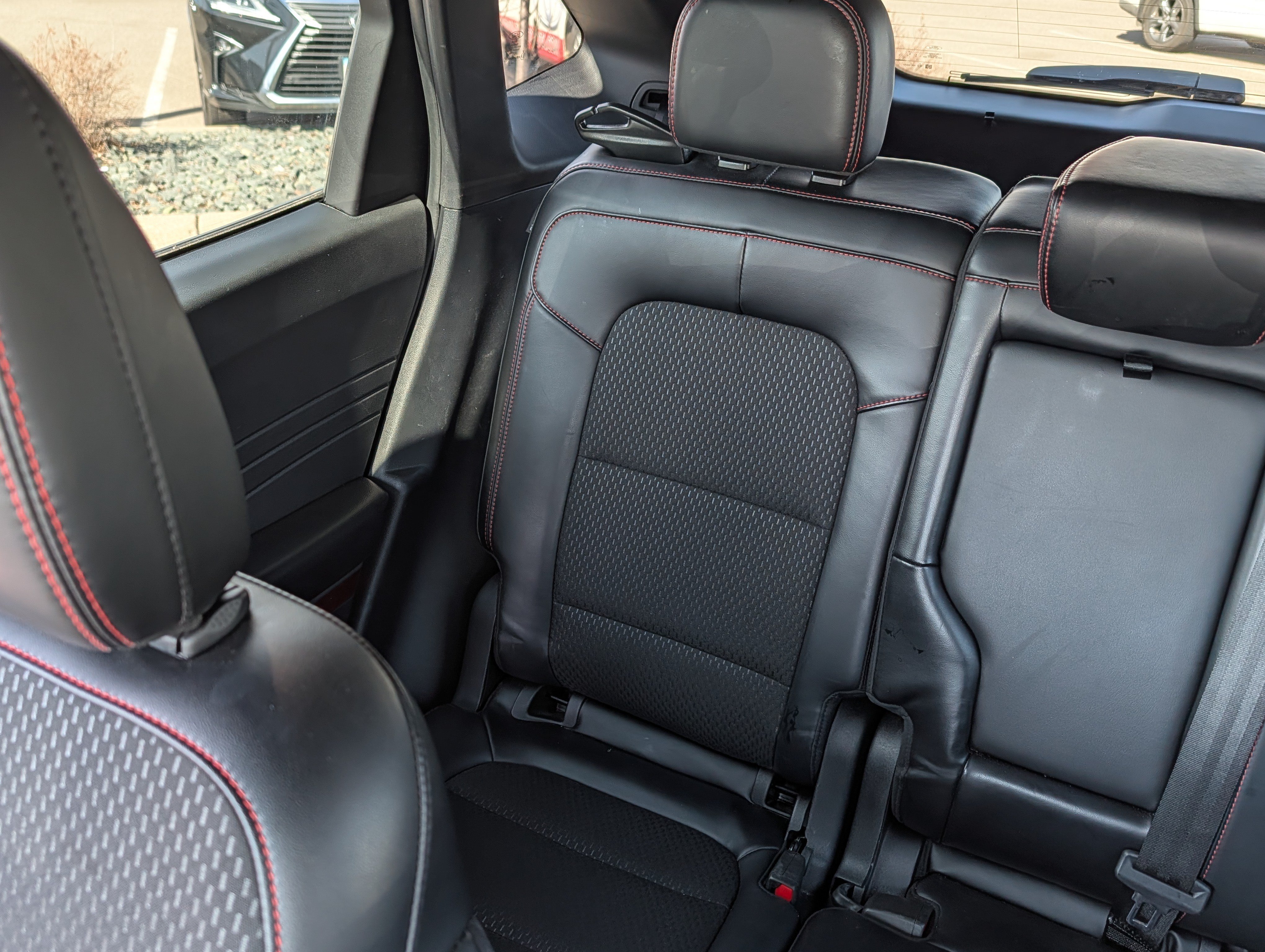 Used 2025 Ford Escape ST-Line AWD/4WD image 9