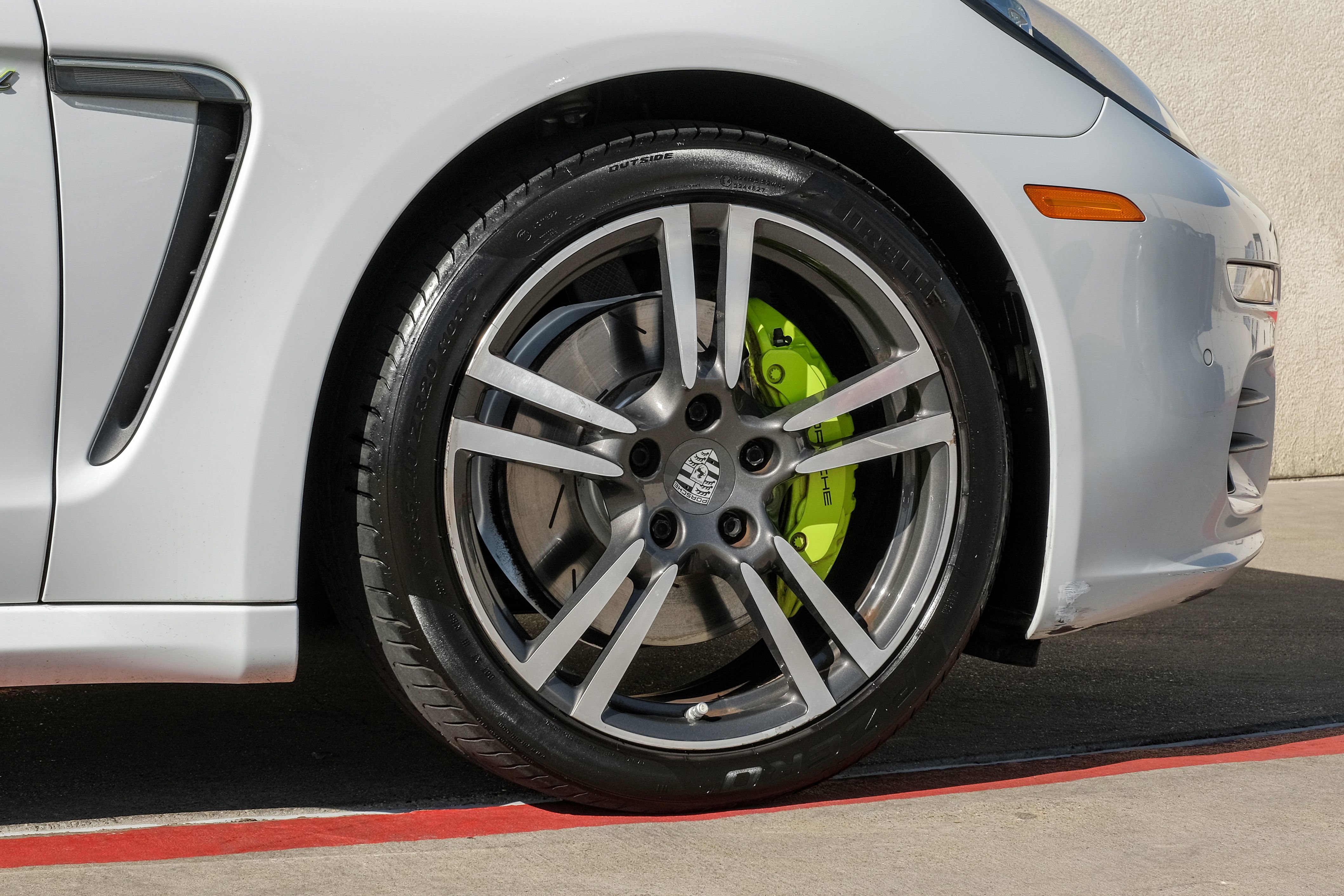 Used 2016 Porsche Panamera S w/ Premium Package Plus image 59