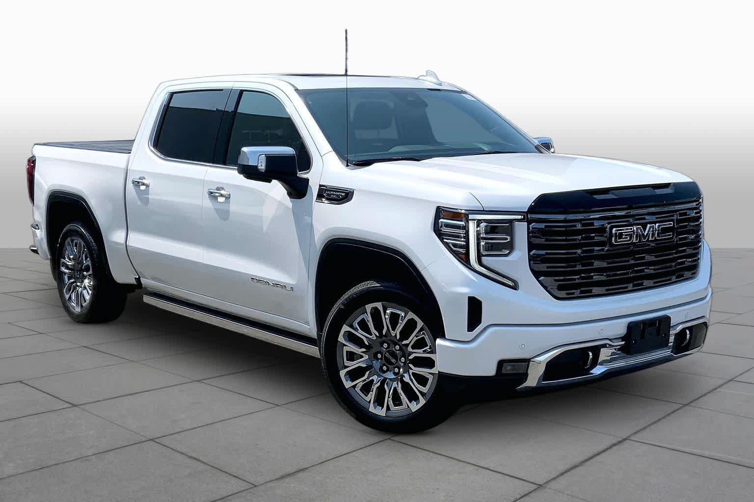 Used 2025 GMC Sierra 1500 Denali Ultimate AWD/4WD image 3