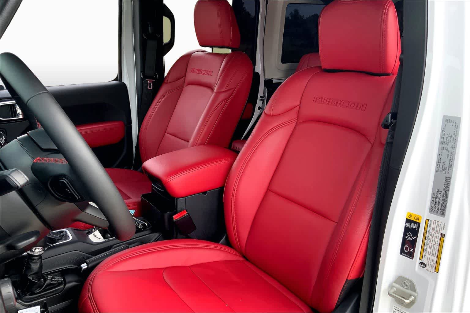 Used 2024 Jeep Wrangler Unlimited Rubicon AWD/4WD image 7