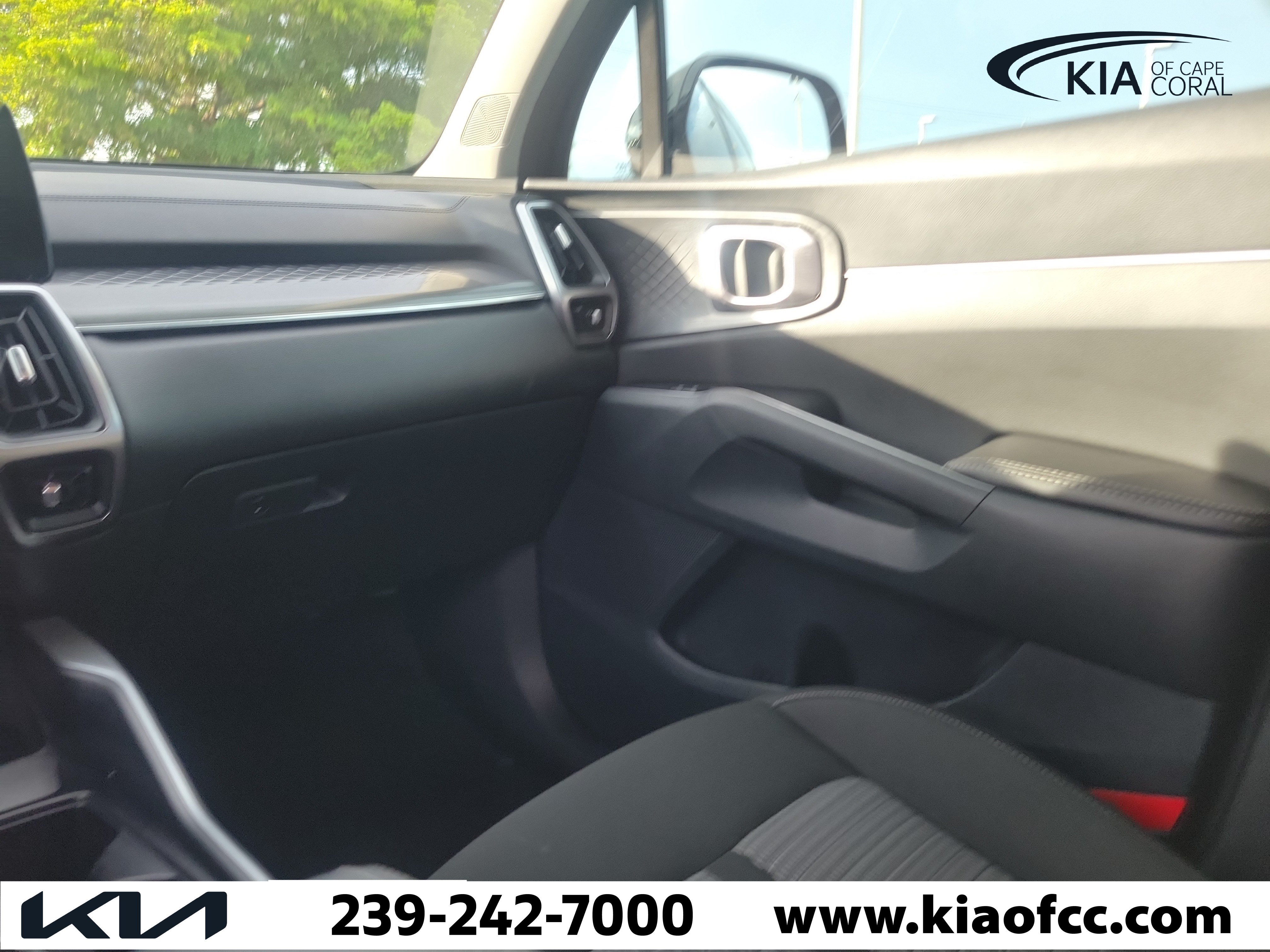 Certified 2023 Kia Sorento LX FWD image 19