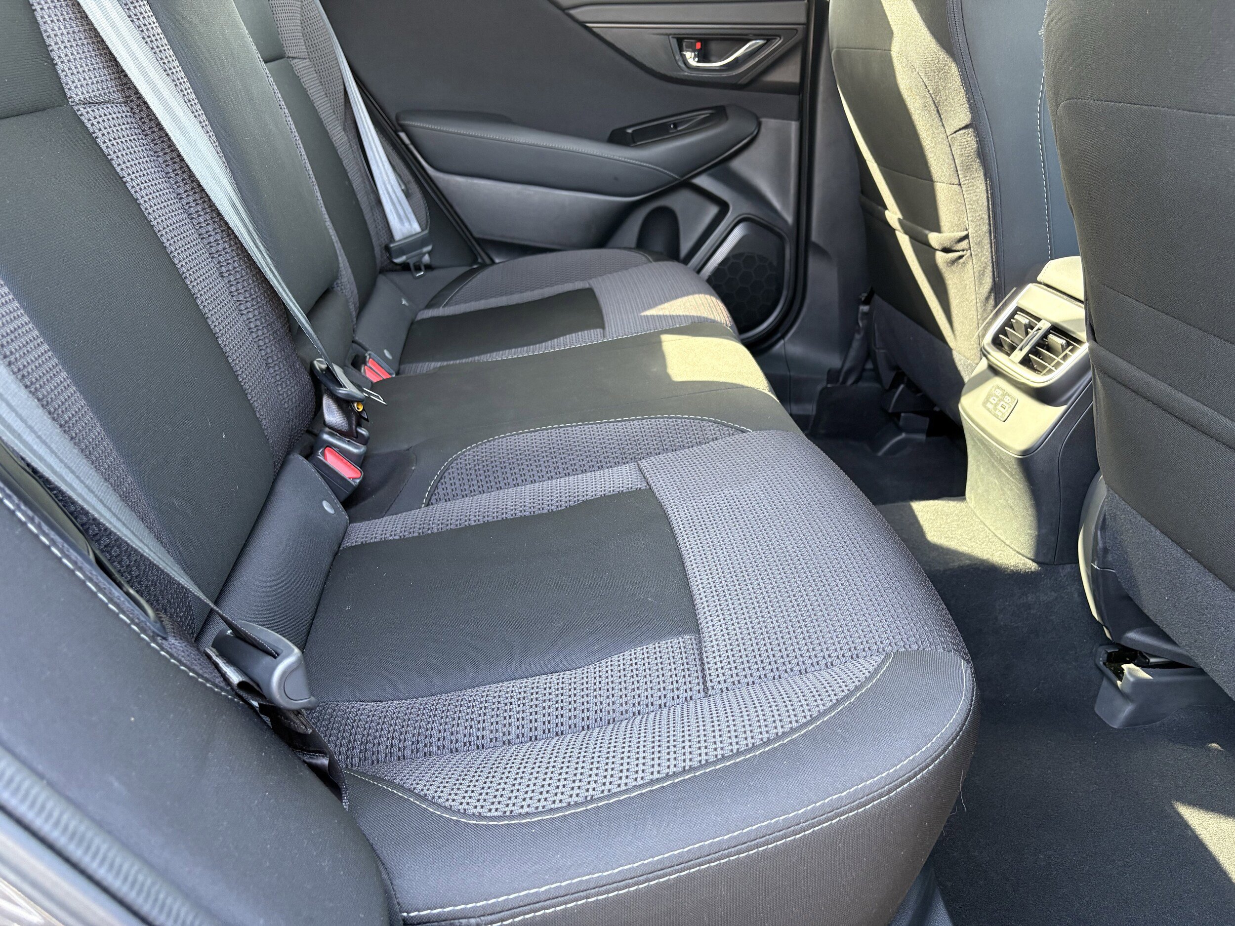Certified 2025 Subaru Outback Premium AWD/4WD image 32