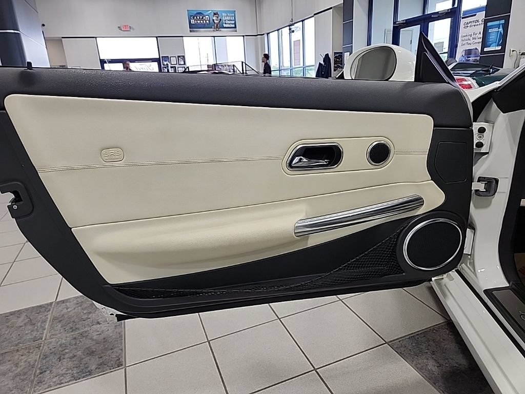 Used 2005 Chrysler Crossfire Limited RWD image 20