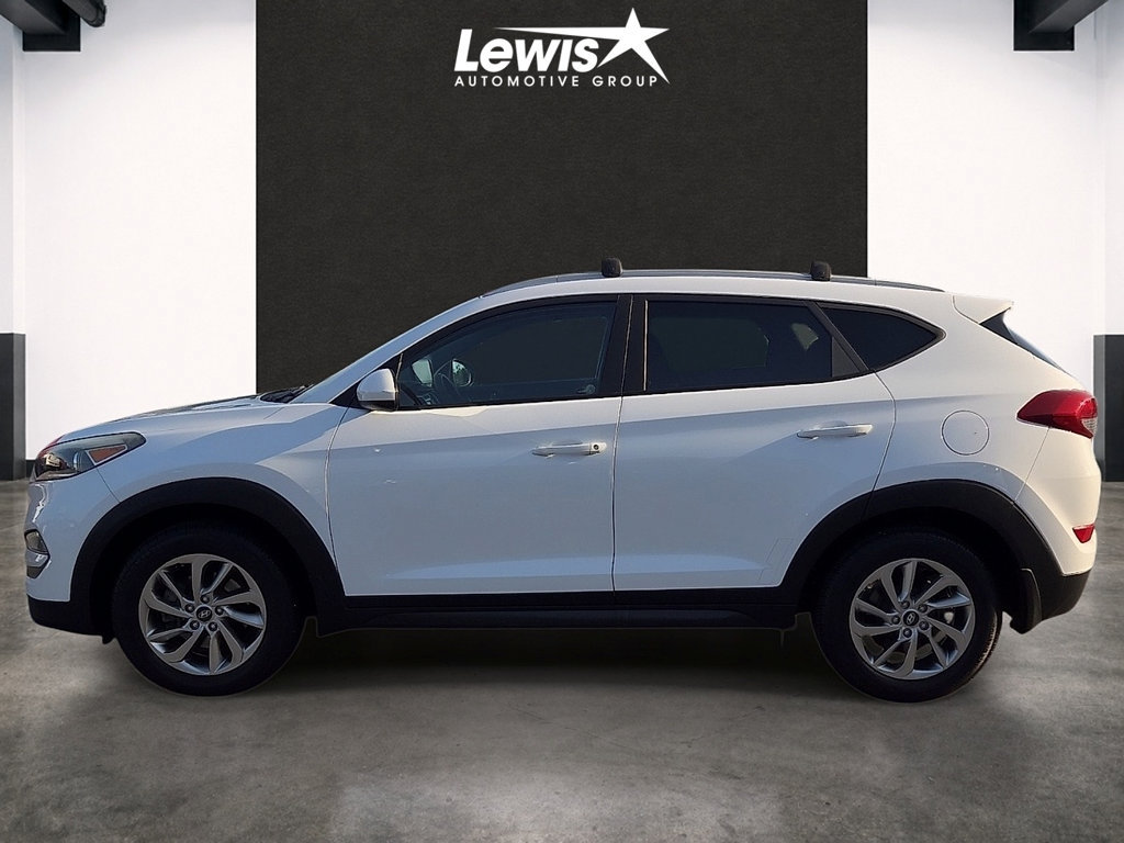 Used 2016 Hyundai Tucson SE w/ Option Group 02 FWD image 2