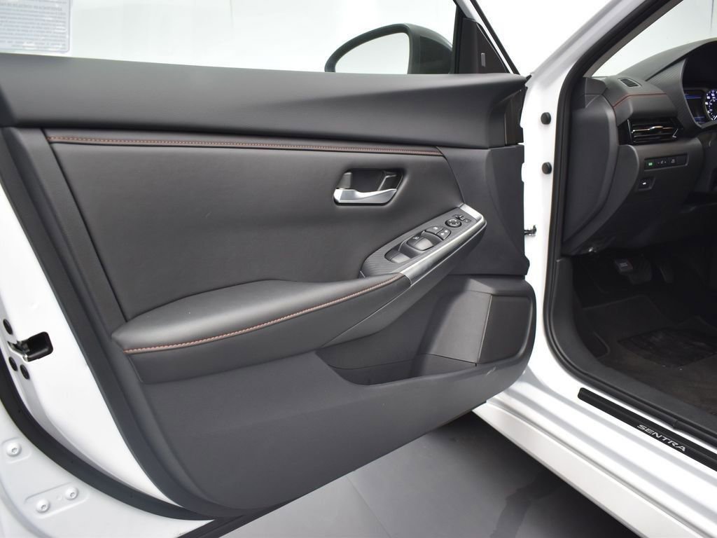 New 2025 Nissan Sentra SR image 26