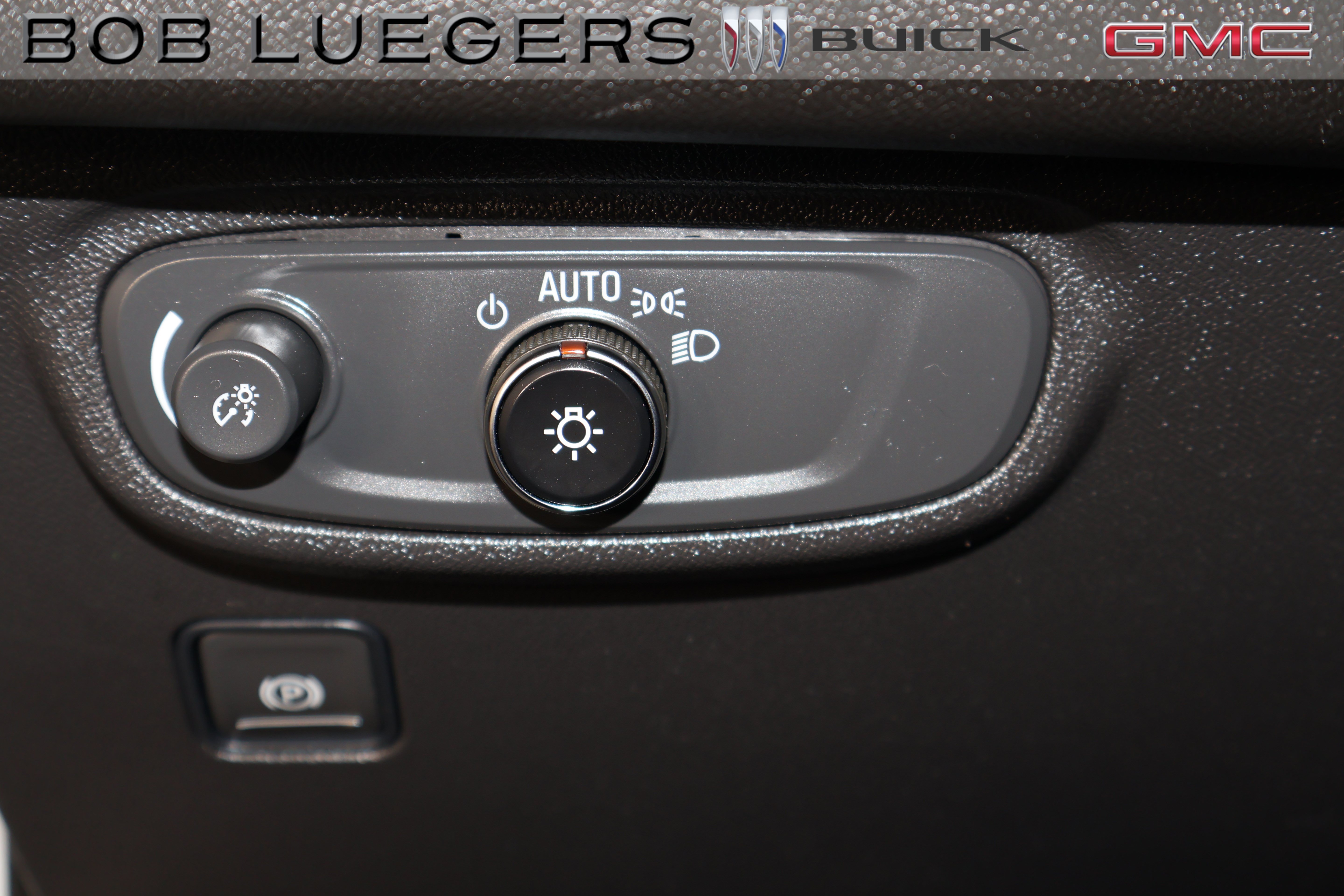 Certified 2024 GMC Terrain SLE AWD/4WD image 25