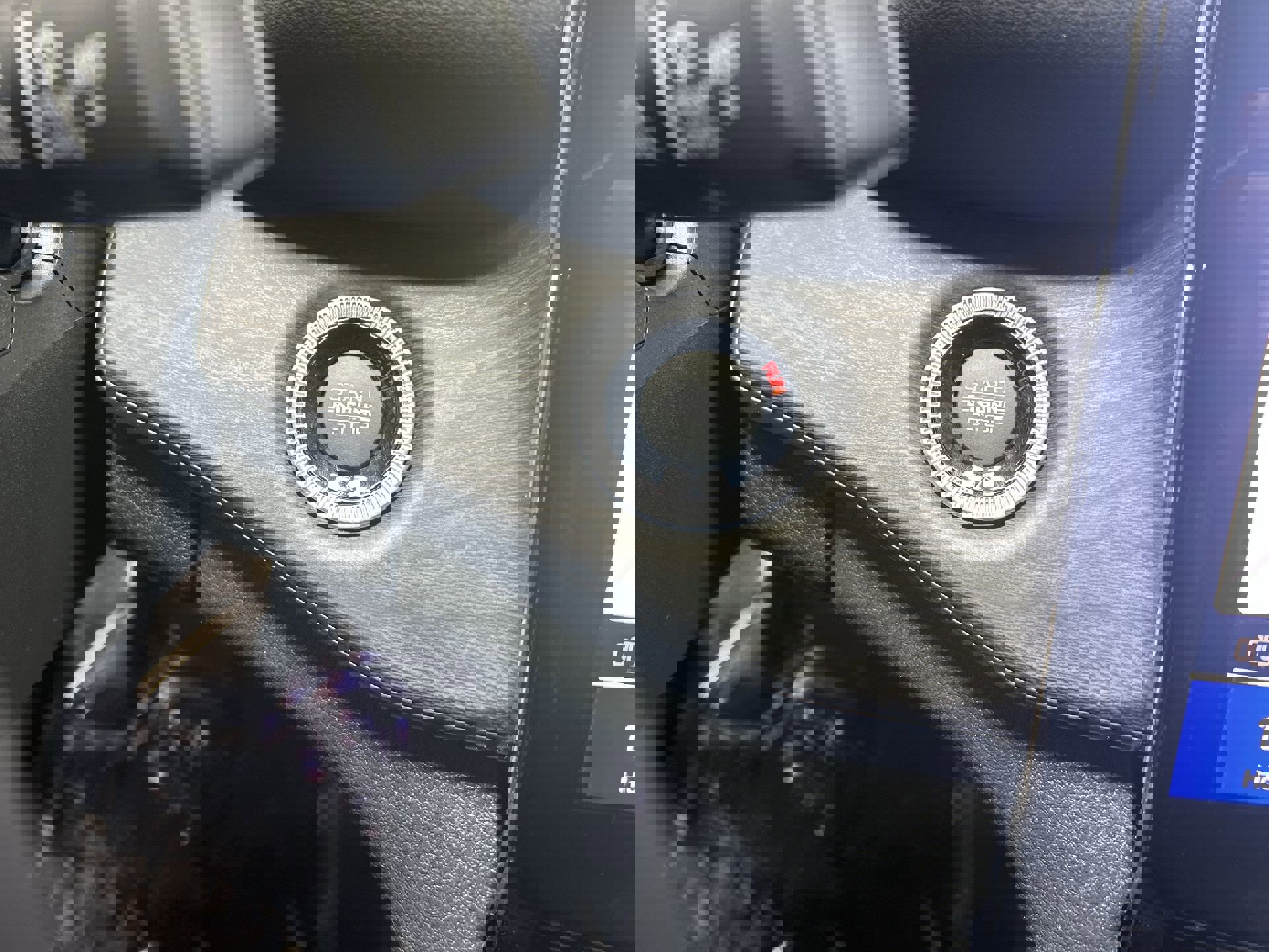 Used 2023 Jeep Grand Cherokee Overland w/ Luxury Tech Group IV image 18