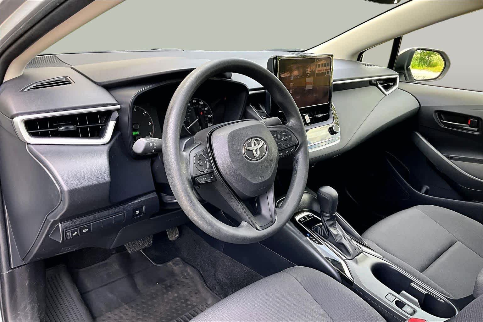 Used 2023 Toyota Corolla LE w/ LE Convenience Package AWD/4WD image 18