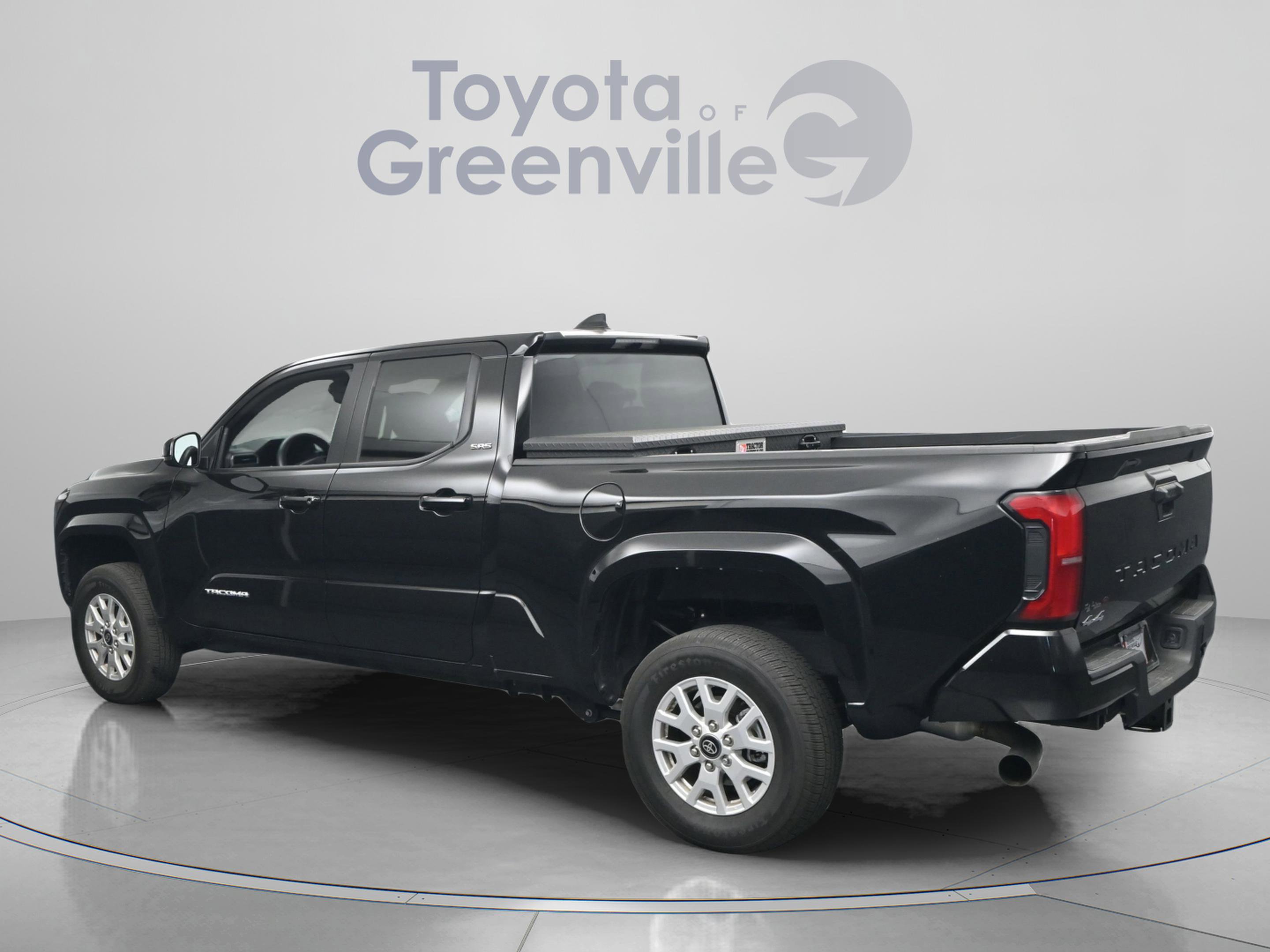 Certified 2024 Toyota Tacoma SR5 AWD/4WD image 8