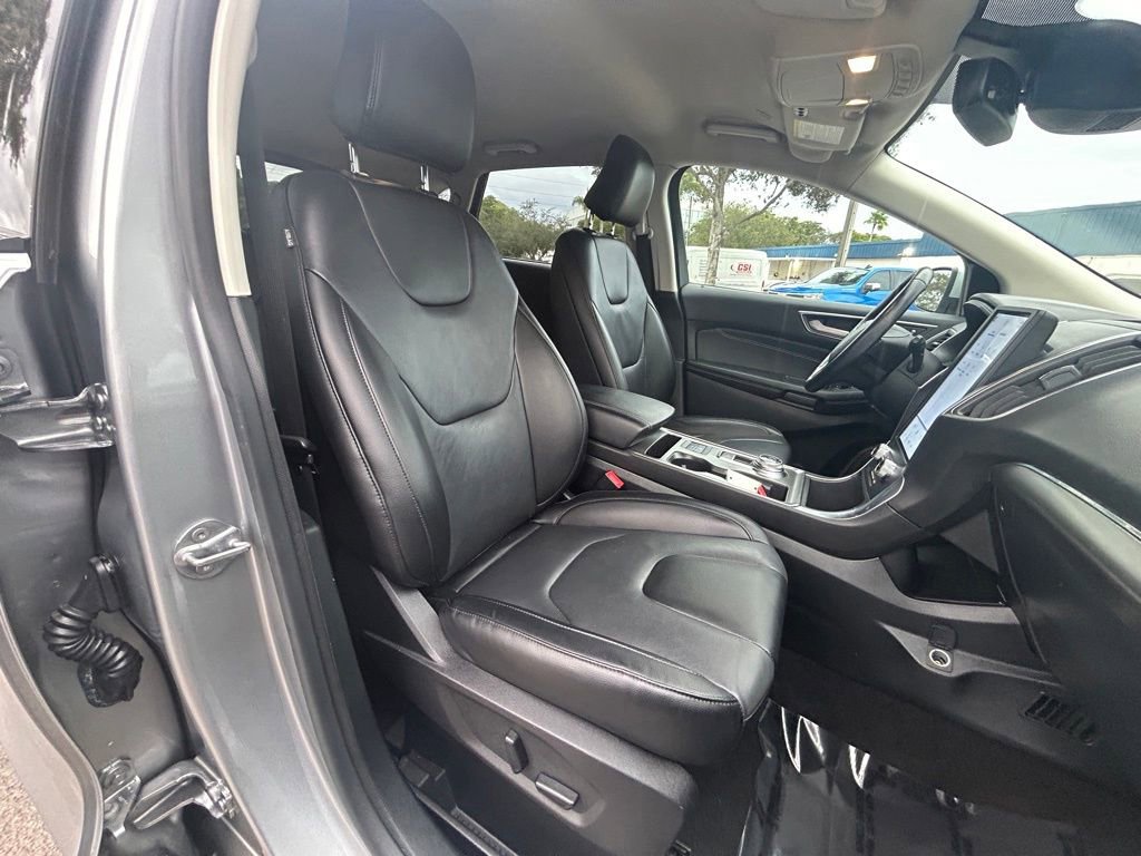 Certified 2022 Ford Edge Titanium image 29