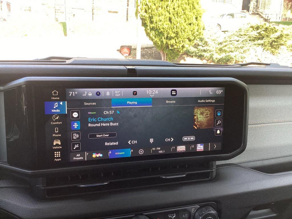 Used 2025 Jeep Wrangler Sport S AWD/4WD image 13