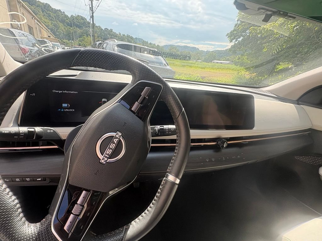 Used 2024 Nissan Ariya FWD image 22