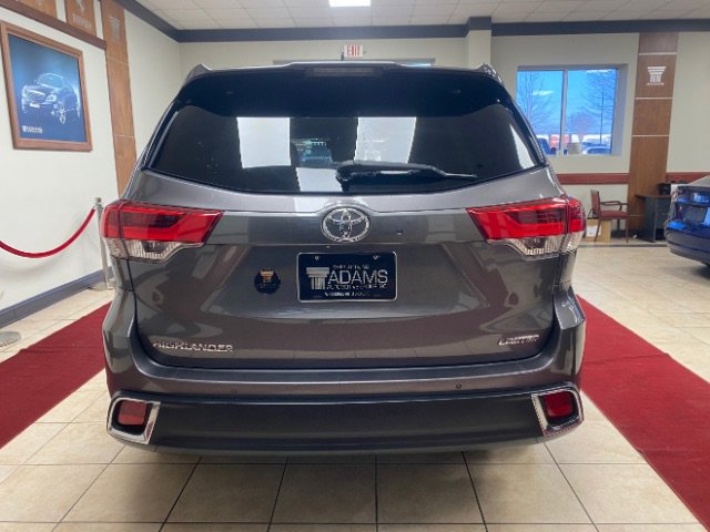 Used 2019 Toyota Highlander Limited FWD image 6