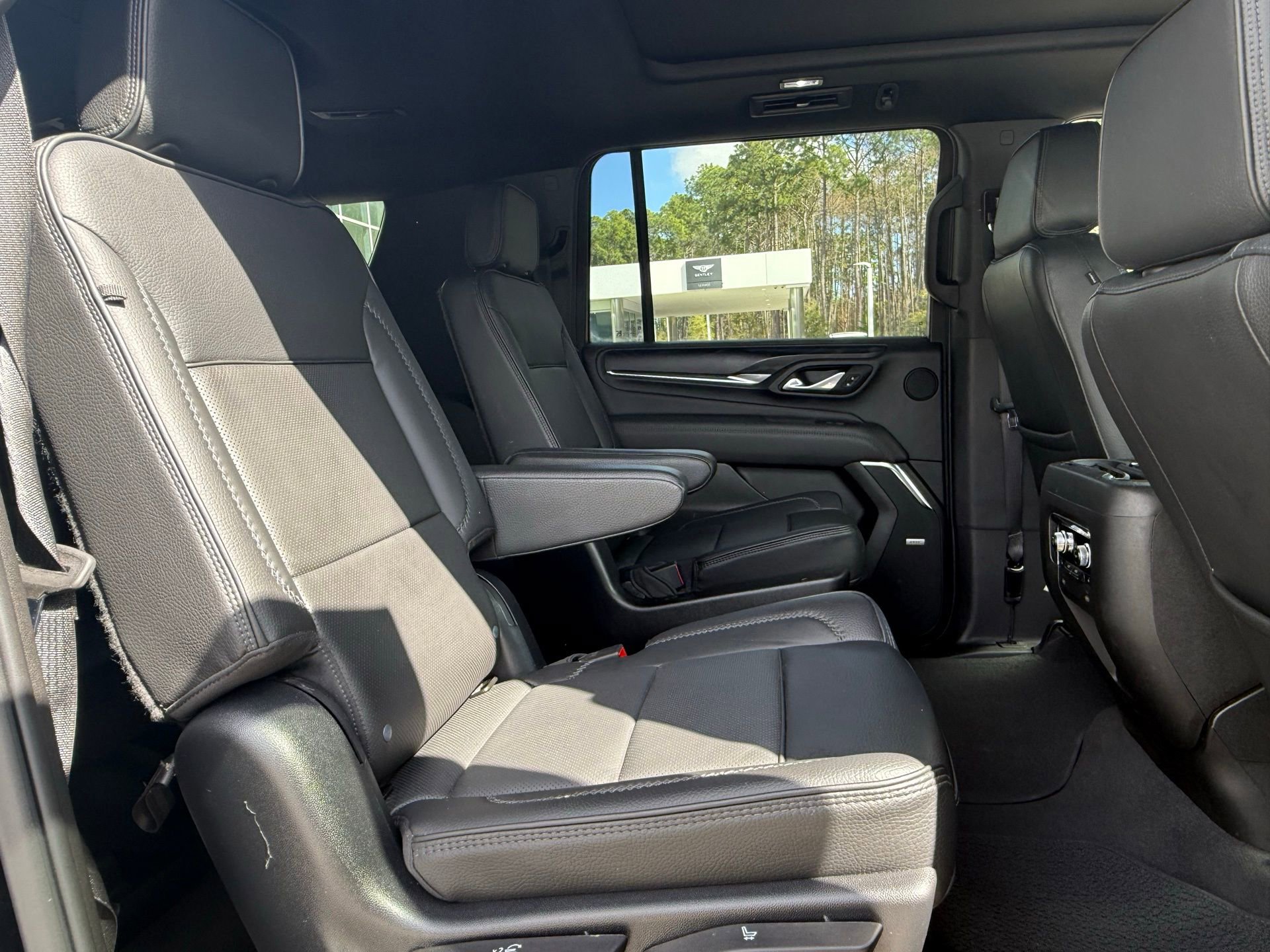 Used 2023 GMC Yukon XL Denali image 22