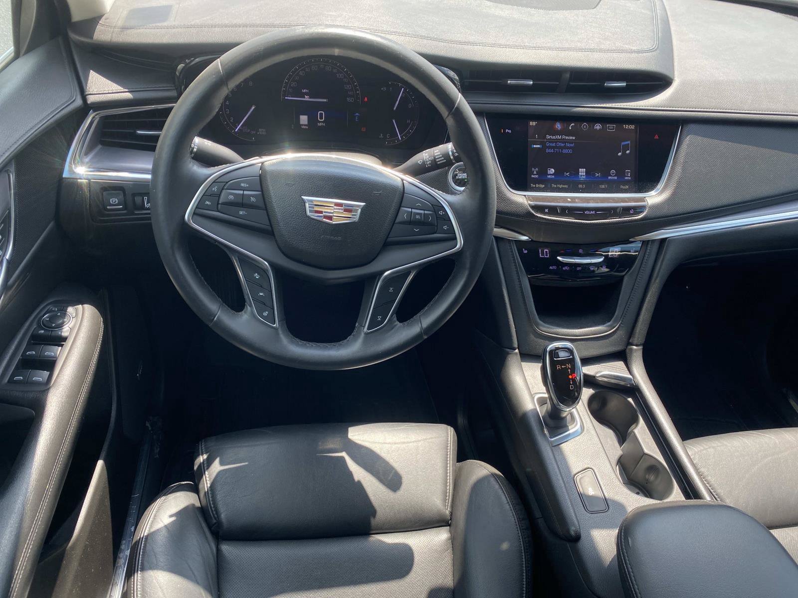 Used 2017 Cadillac XT5 Luxury w/ Driver Awareness Package FWD image 20