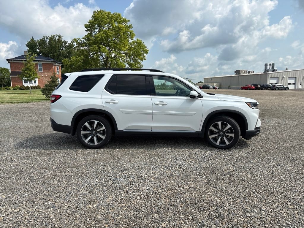 Used 2025 Honda Pilot Elite image 14