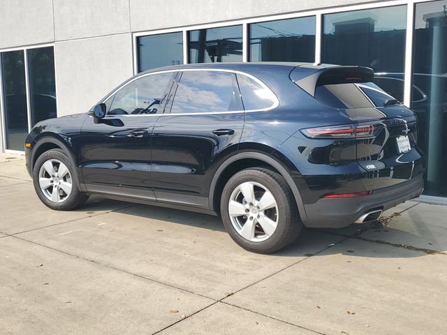 Used 2022 Porsche Cayenne Platinum Edition image 3