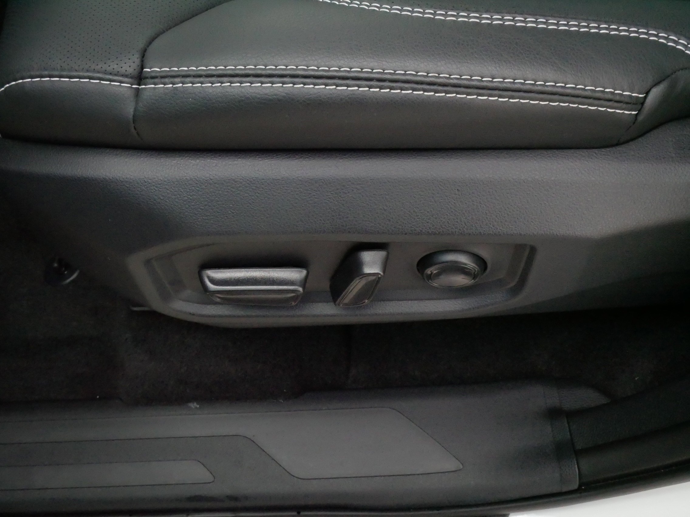 Certified 2026 Toyota Tundra Limited w/ Power Package image 20