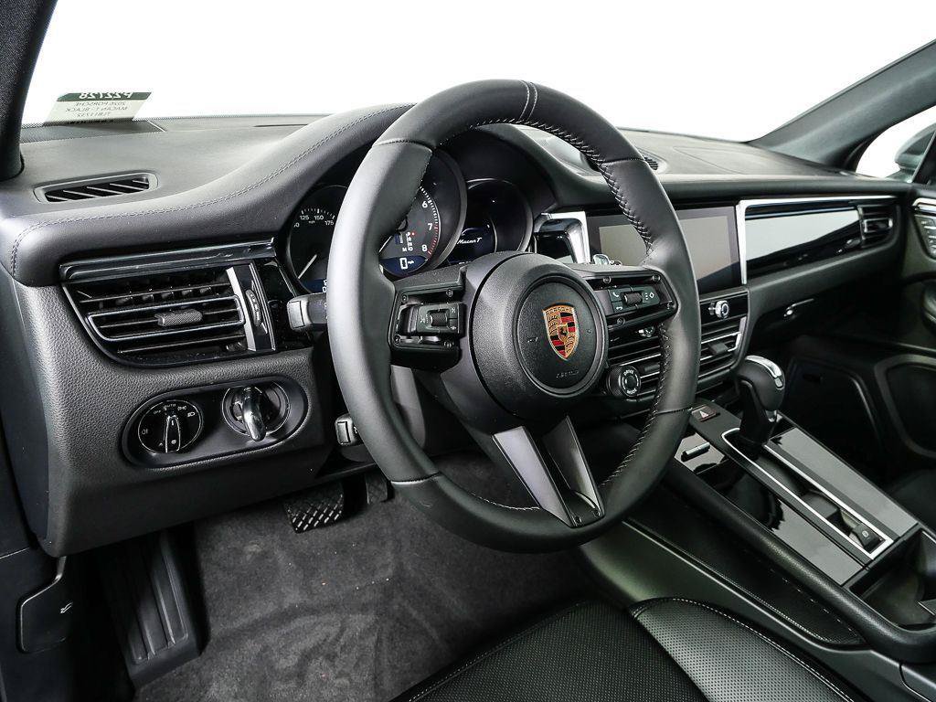 New 2026 Porsche Macan Turbo AWD/4WD image 4