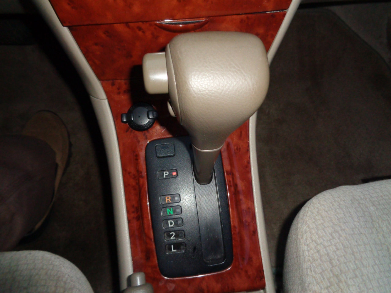 Used 2004 Toyota Corolla LE image 22