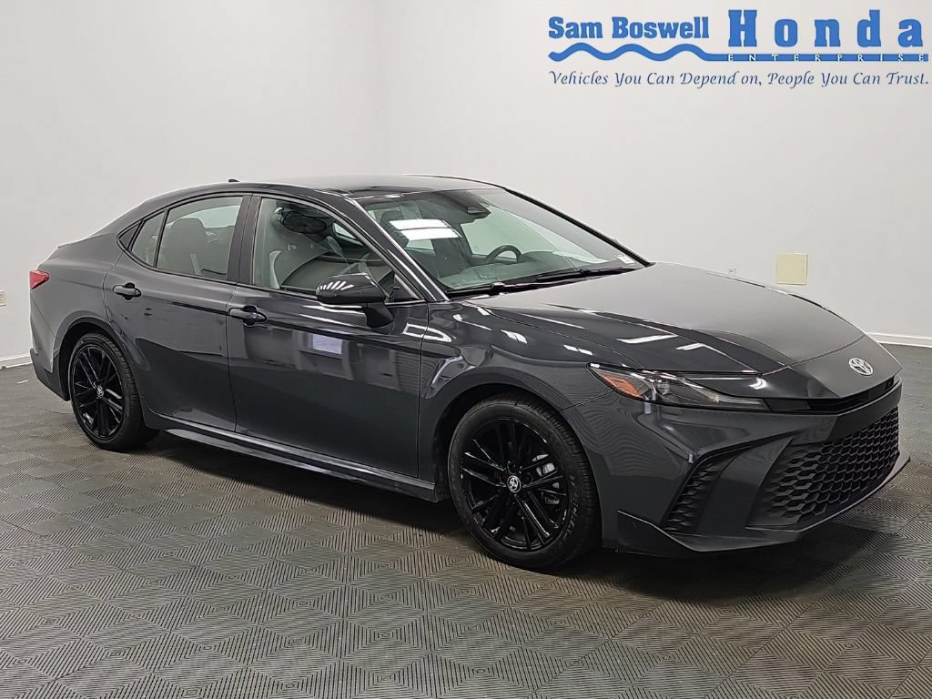 Used 2025 Toyota Camry SE